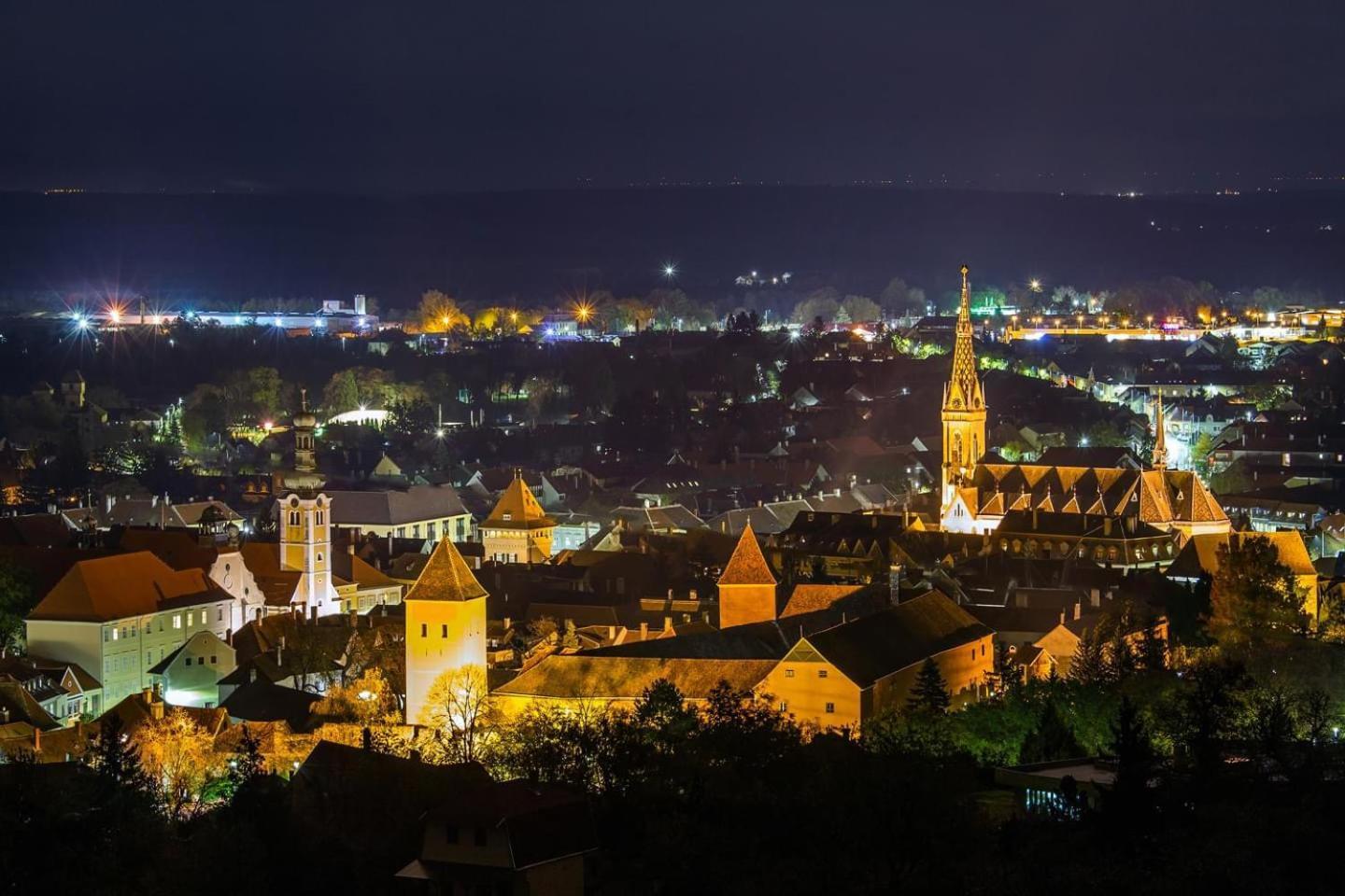 Modern Medival Apartment Koszeg Luaran gambar